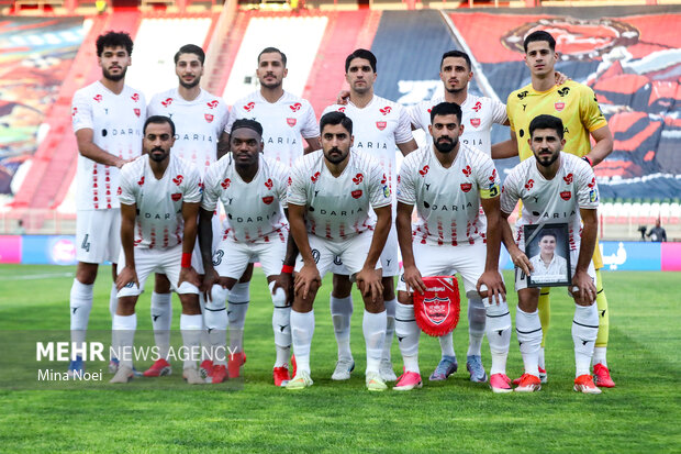 پیام آذری