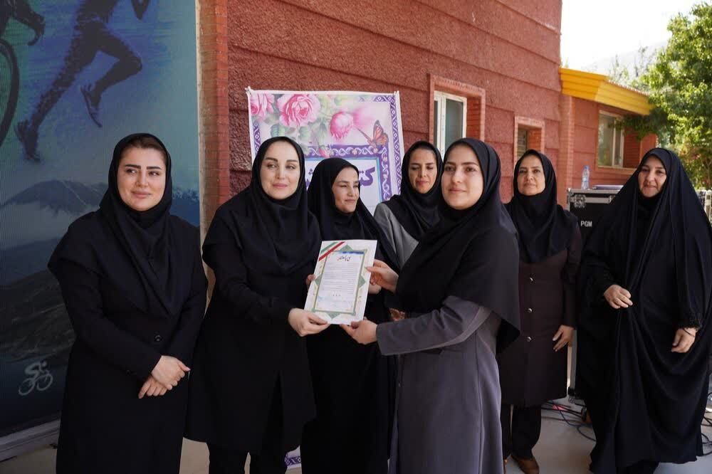 پیام آذری