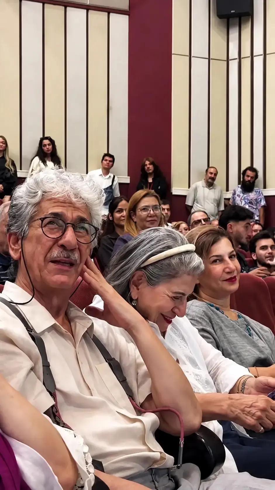 پیام آذری
