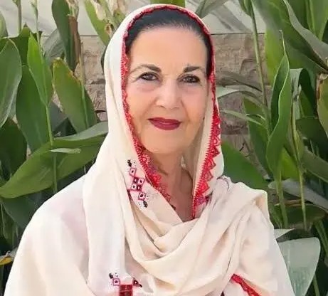 سفر در زمان؛ «پوری بنایی» در پشت صحنه فیلم علی سورچی؛ سال ۵۱