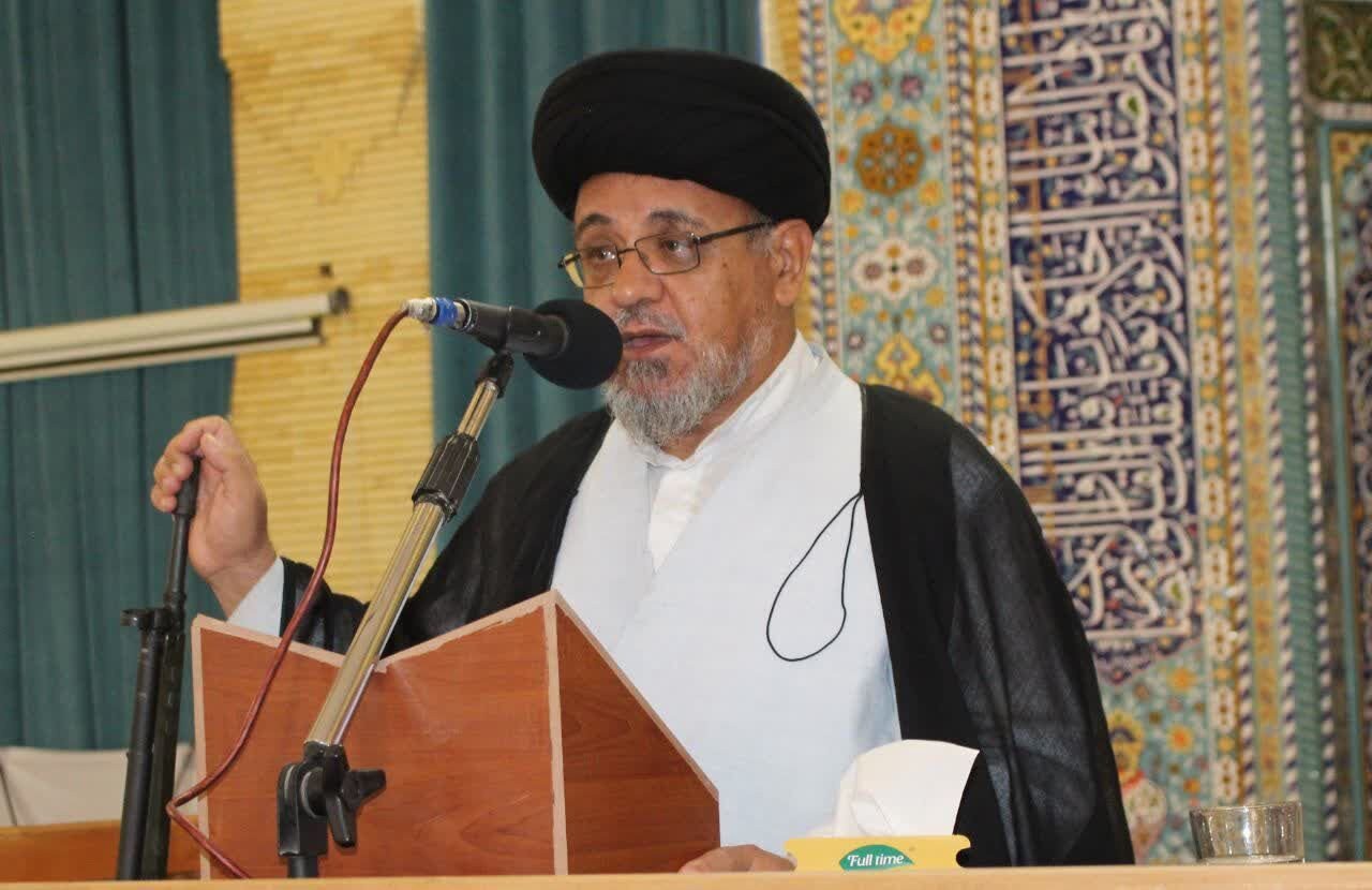 امام جمعه بناب: مردم انقلابی بی‌عفتی در برنامه‌ها را تحمل نمی‌کنند