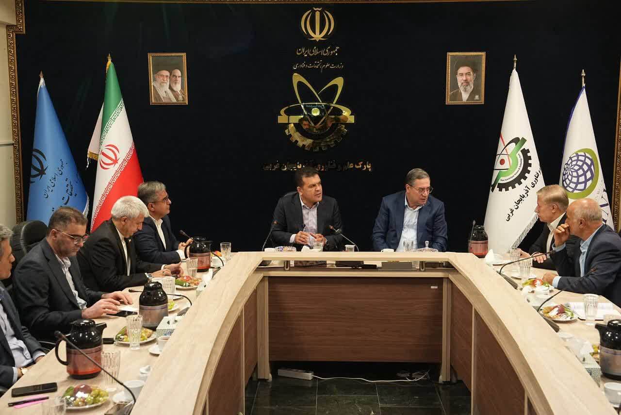 پیام آذری