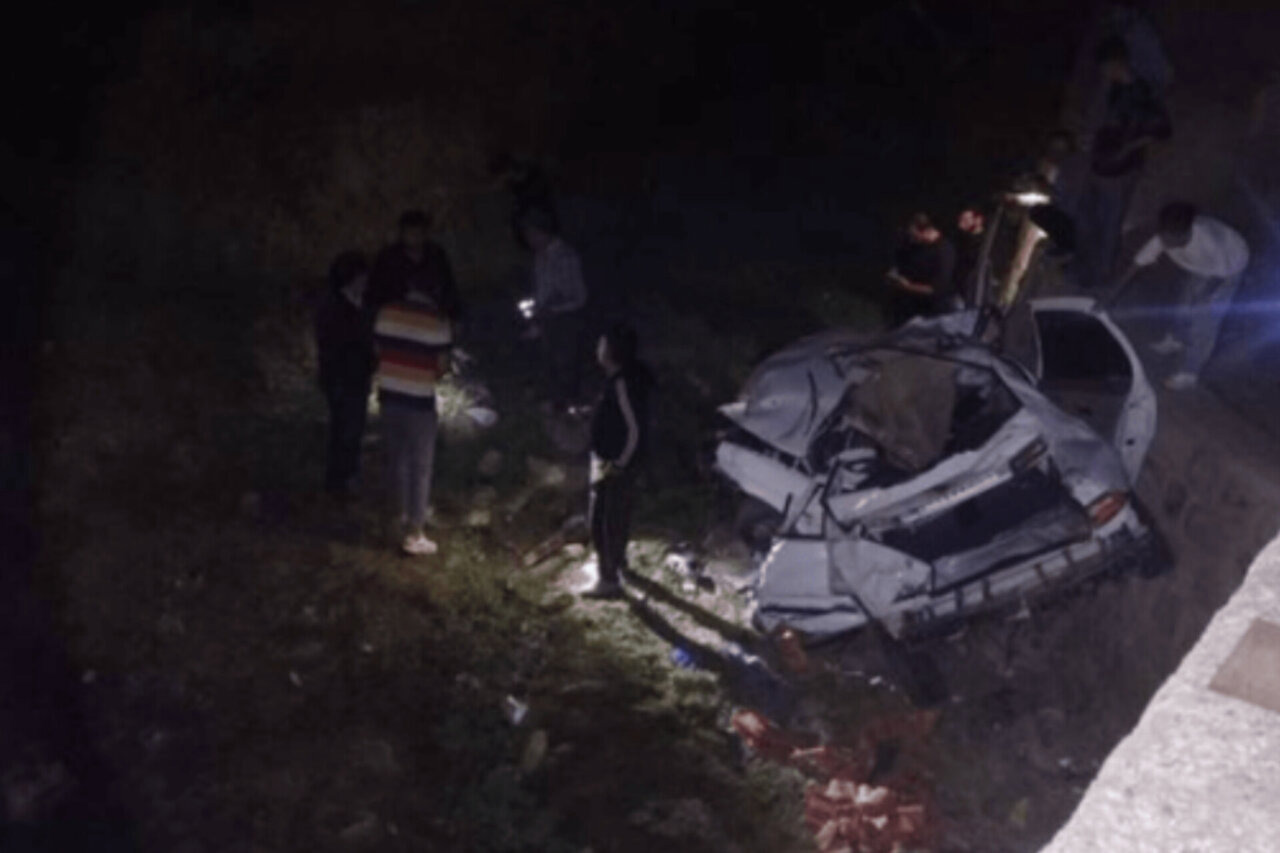 ۲ فوتی و ۴ مصدوم در واژگونی خودرو در جاده مشکین‌شهر - اهر