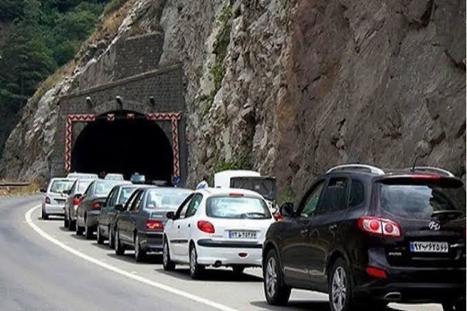ترافیک پرحجم در محورهای مازندران؛ فعلاً محدودیت یک‌طرفه نداریم
