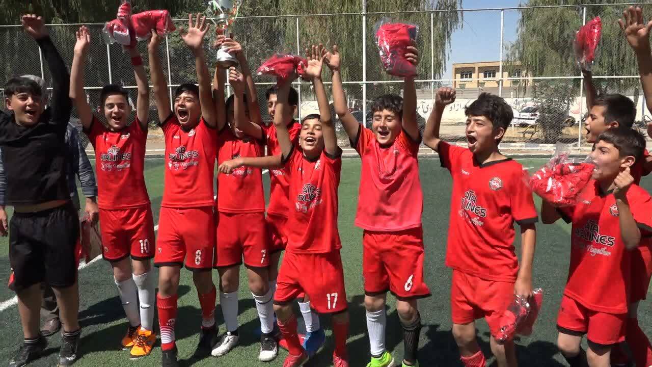 پیام آذری