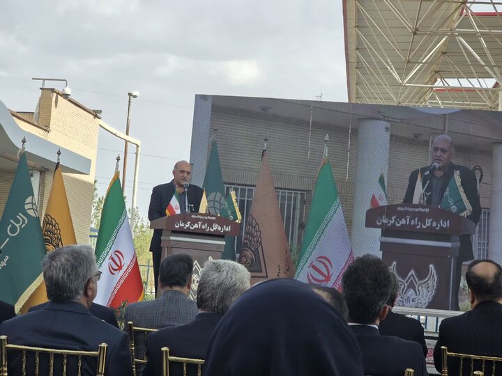 پیام آذری