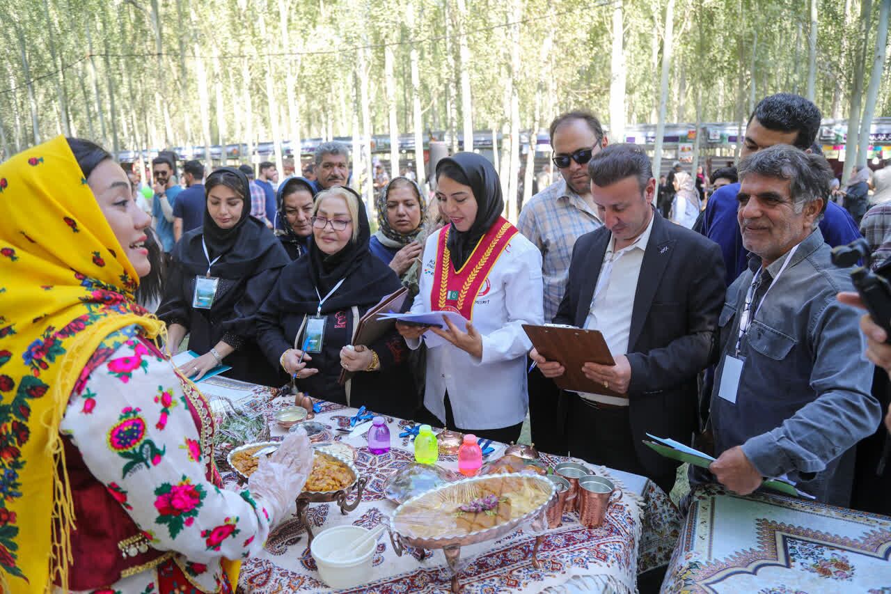 پیام آذری