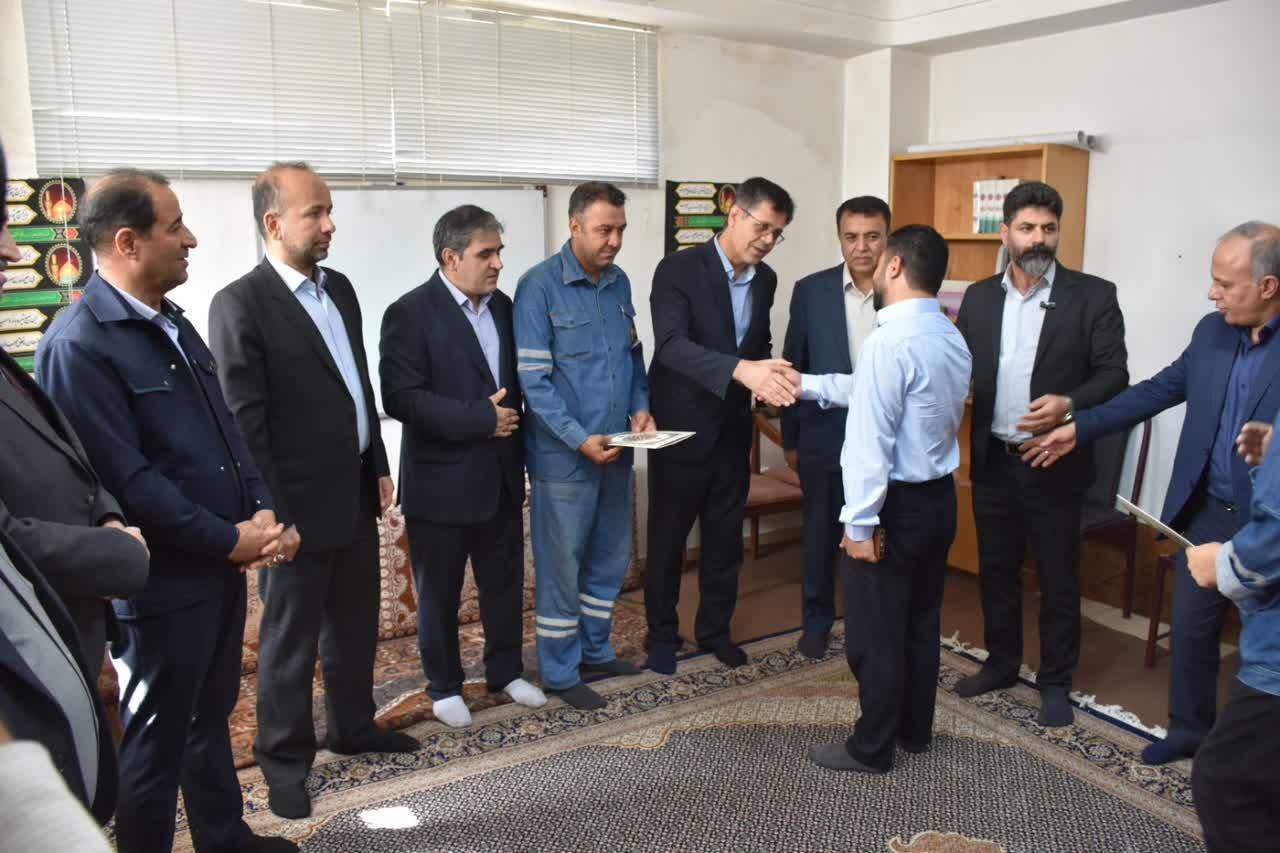 تجلیل مدیرعامل توانیر از تلاشگران طرح ملی مهتاب در ارومیه