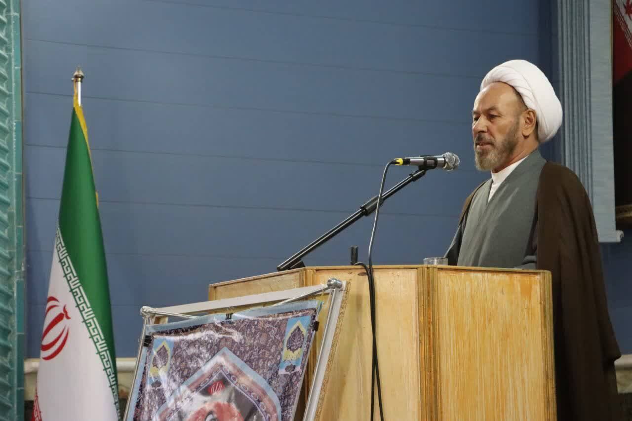 امام جمعه سلماس:پیوند مسجد، مدرسه و خانواده برای تربیت نسل آینده تقویت شود