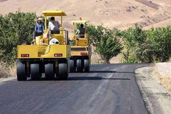 دولت ۱۳۰۰ تن قیر رایگان برای تقویت زیرساخت‌های شهری سلماس اختصاص داد