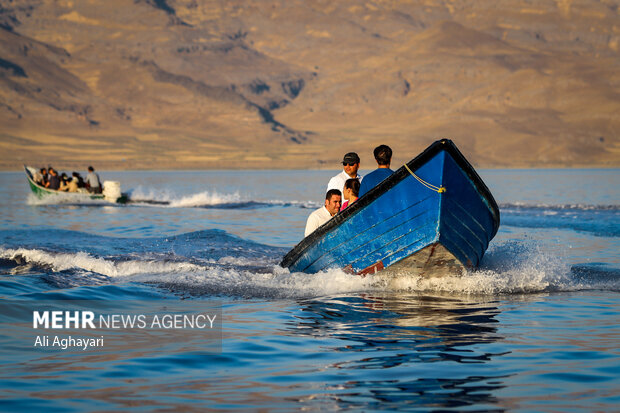 پیام آذری