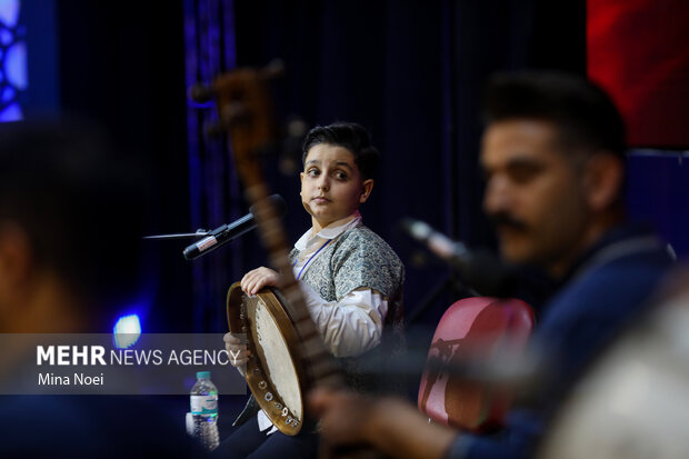 پیام آذری
