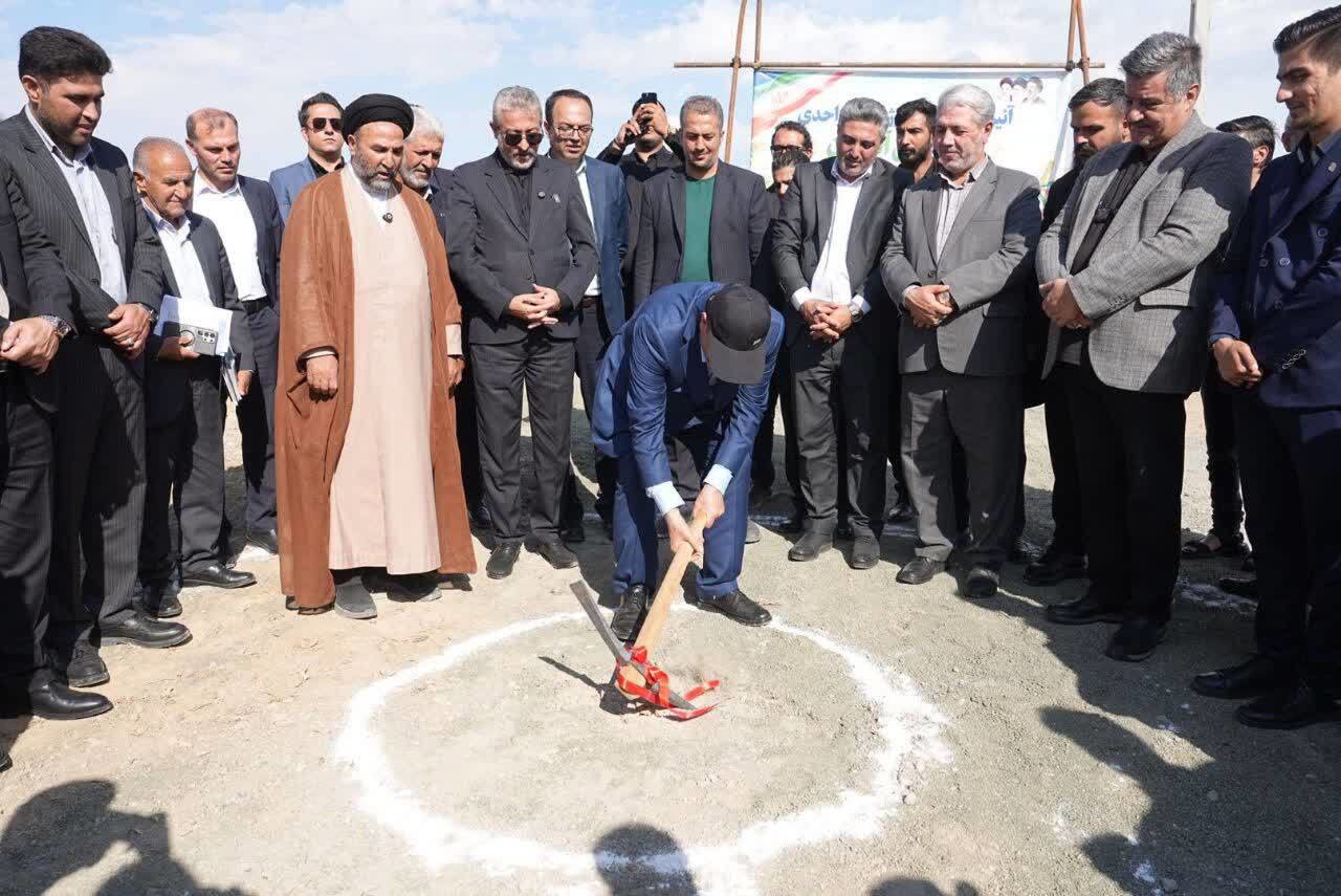 کلنگ‌زنی طرح۱۵۶ واحدی طرح ملی آشیان در ارومیه
