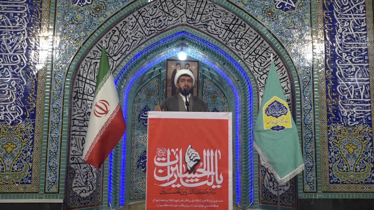 امام جمعه تکاب: بیرون راندن آمریکا از عراق شکستی برای ترامپ لعین است