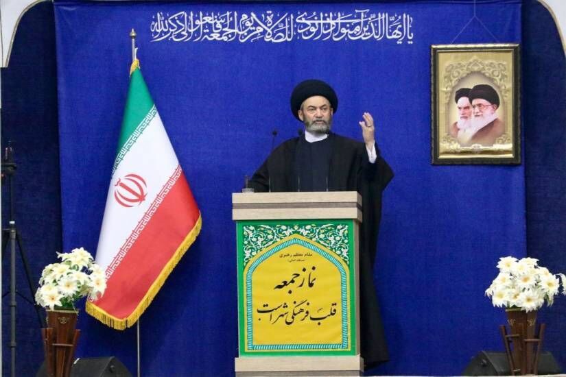 تأکید امام جمعه اردبیل بر ایستادگی مقابل فشارهای خارجی و حفظ وحدت و اقتدار ملی