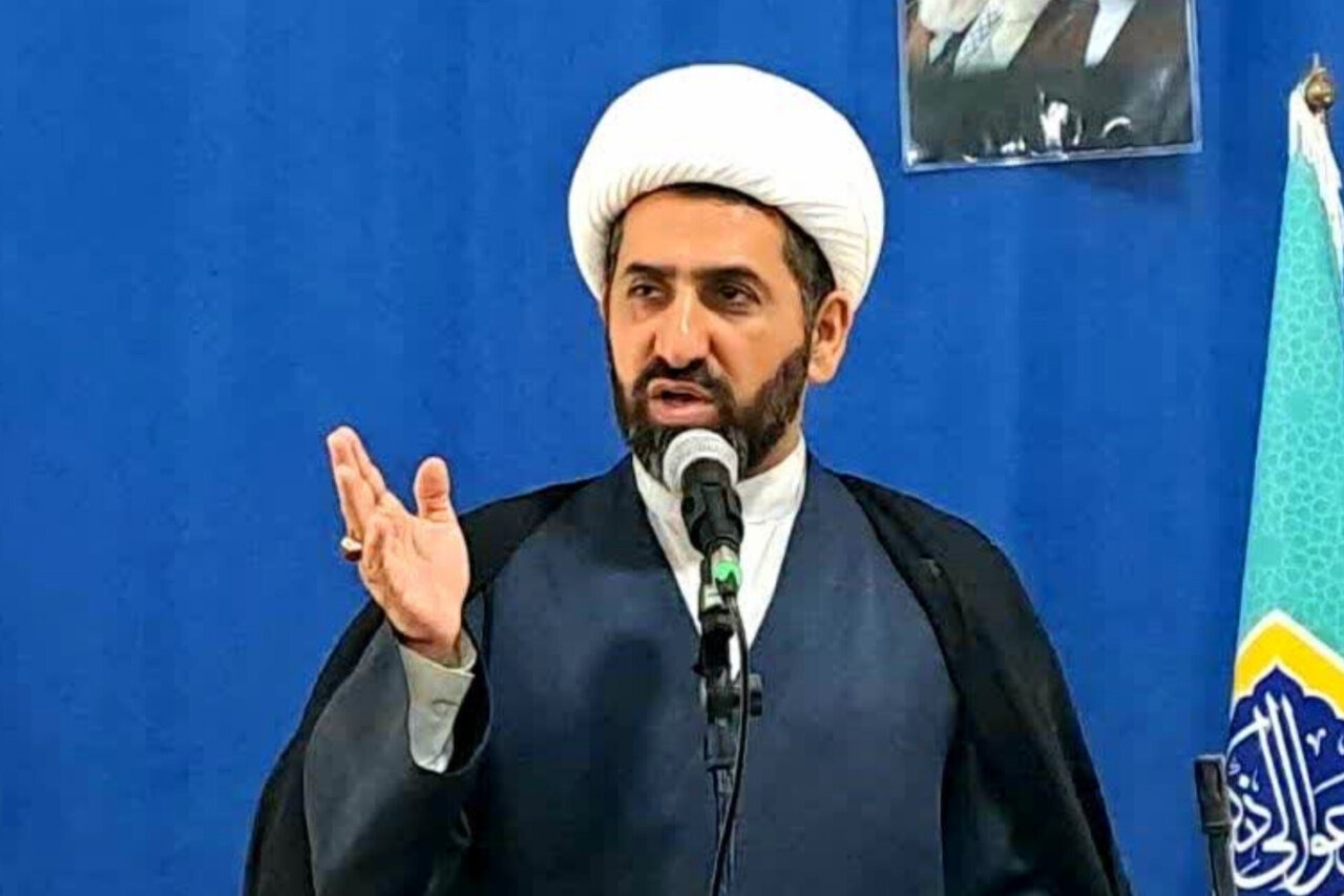 قدرت ایمان عامل ایستادگی ایران در برابر دشمن است