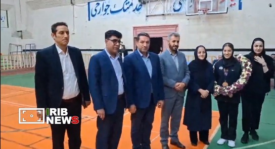 استقبال از بدمینتون باز بین المللی در هشترود