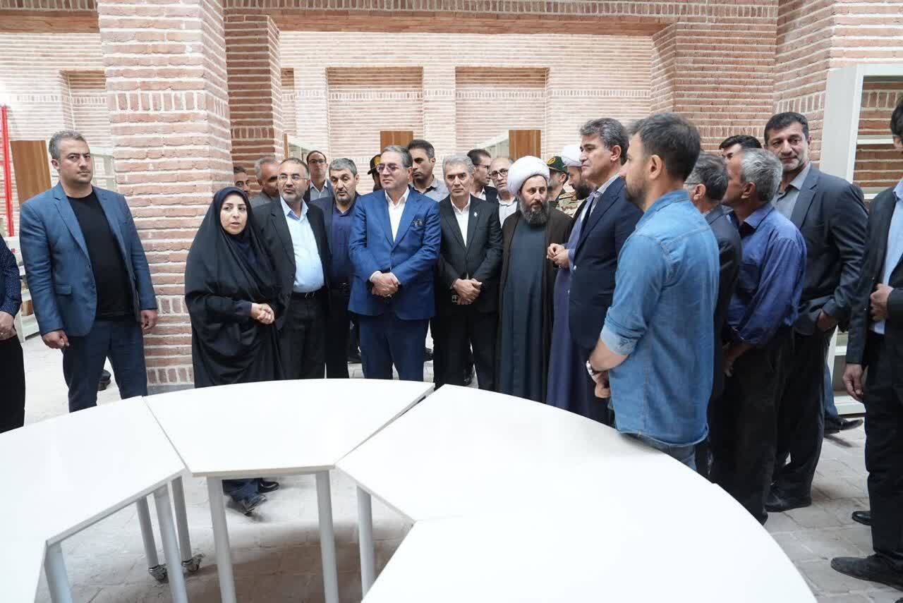 پیام آذری