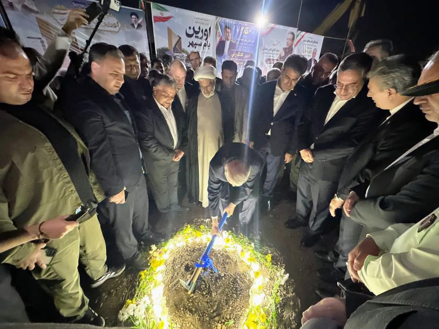 آغازساخت هتل چهارستاره  در خوی با سرمایه گذاری یک هزار و ۵۰۰ میلیارد تومان