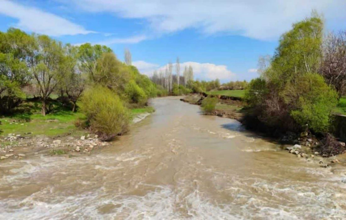 پیام آذری