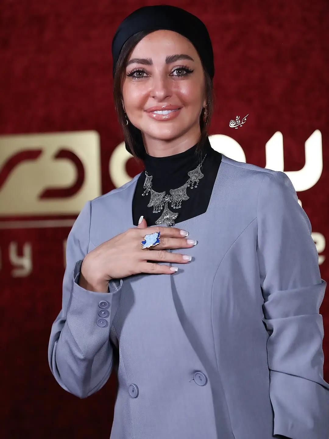 پیام آذری