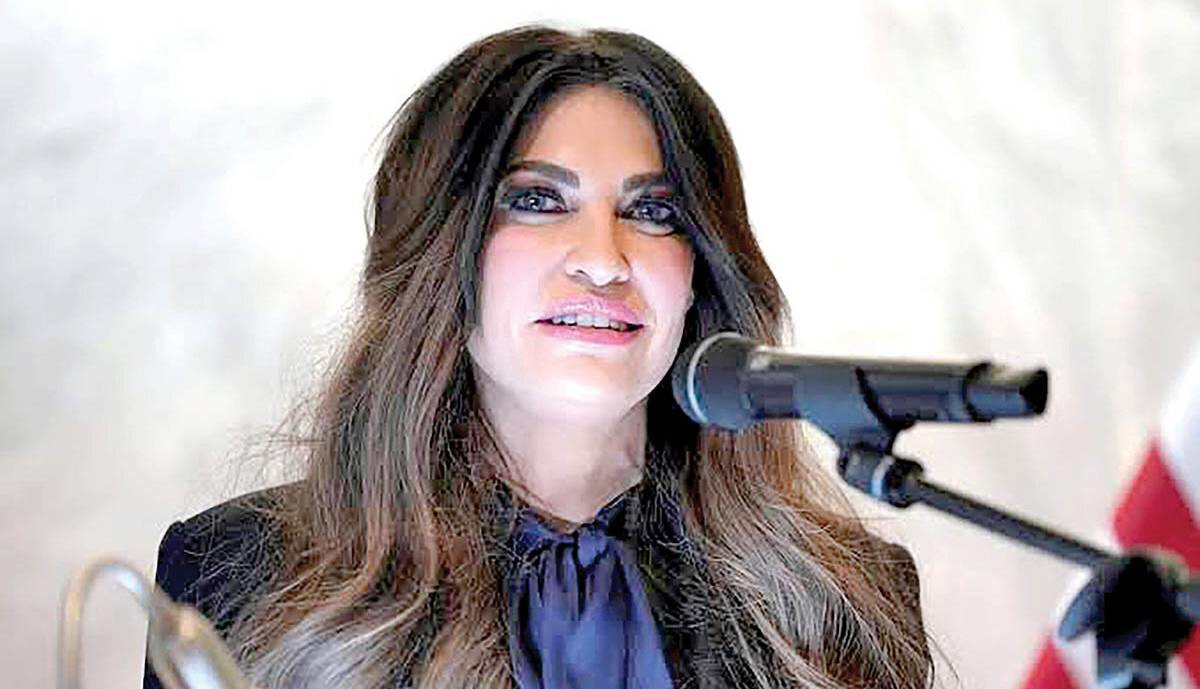 سقوط دیپلمات جنجالی