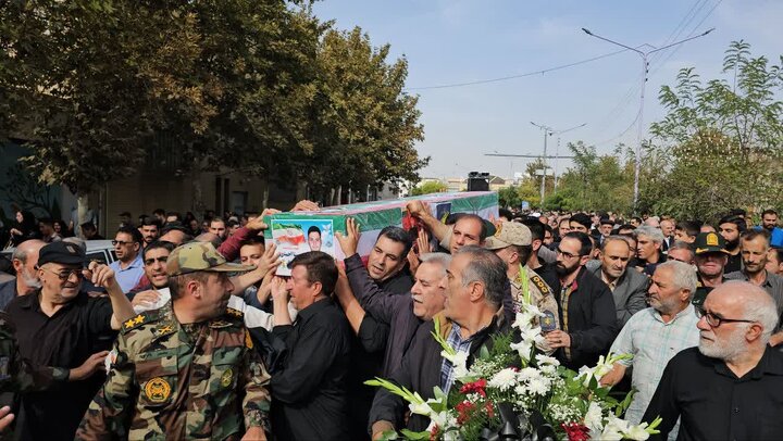 پیام آذری