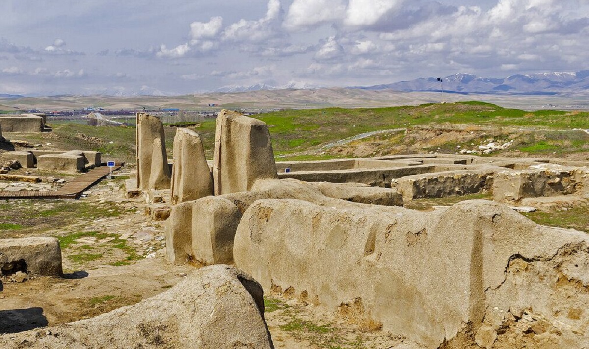 پیام آذری