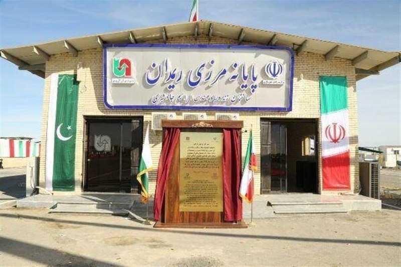 مرز ریمدان بسته است؛ تجارت و ترانزیت از مرز میرجاوه ادامه دارد