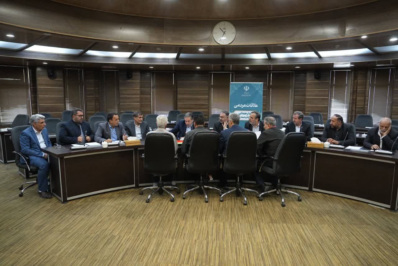 پیام آذری