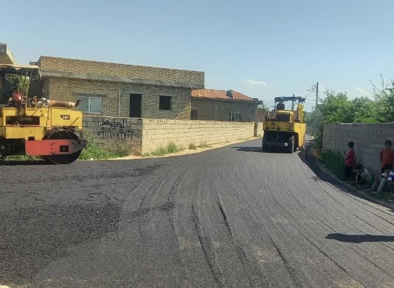 آسفالت‌ریزی معابر ۲۶۱ روستای آذربایجان‌شرقی