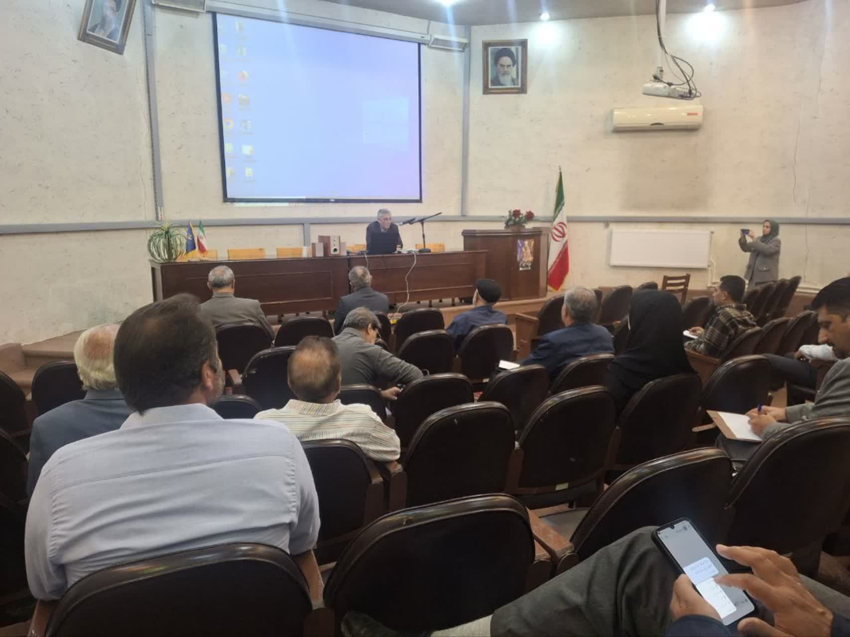 پیام آذری