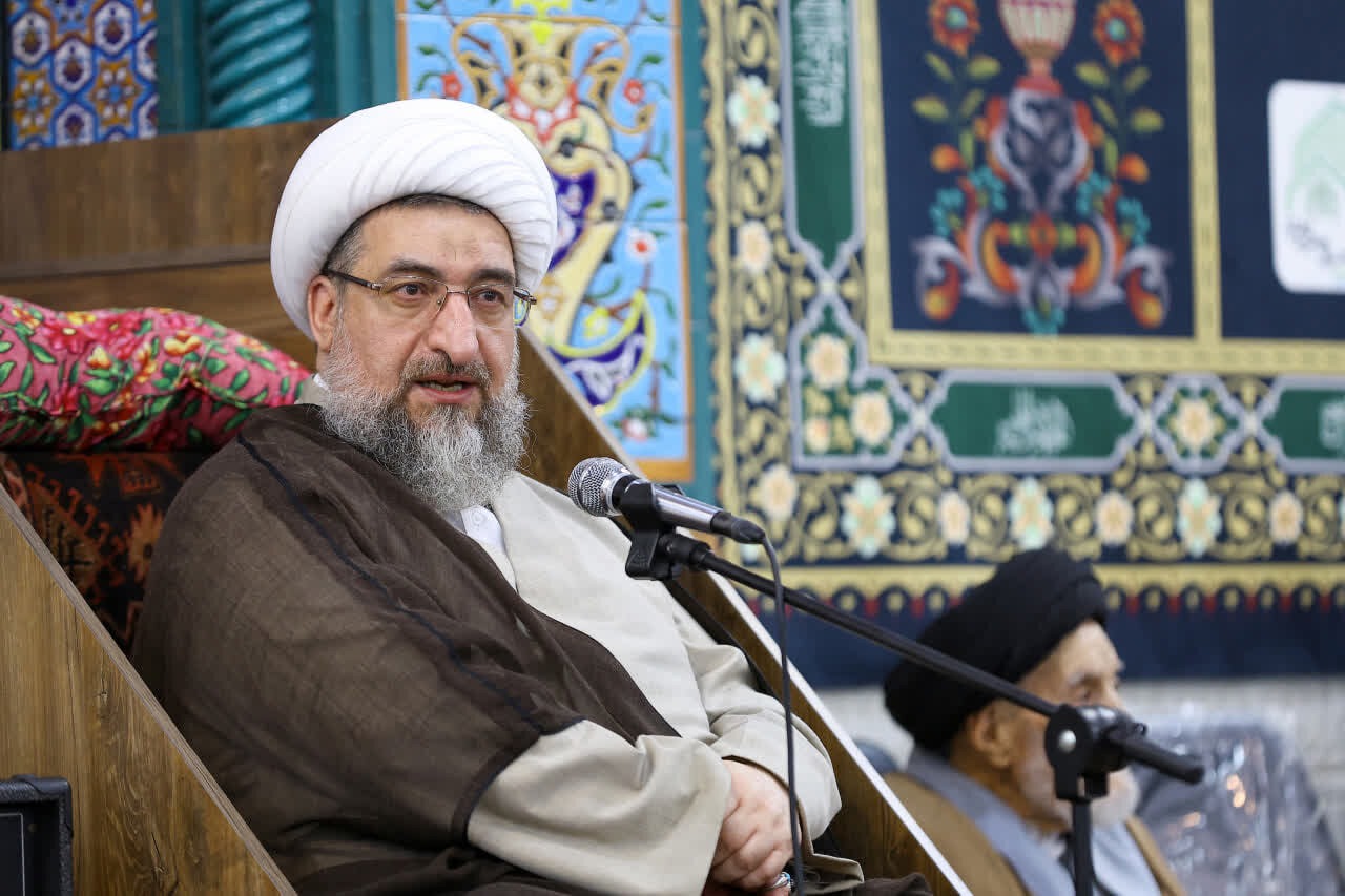 امام‌جمعه تبریز: فرهنگ فاطمی و عاشورایی عامل اقتدار ملت ایران است