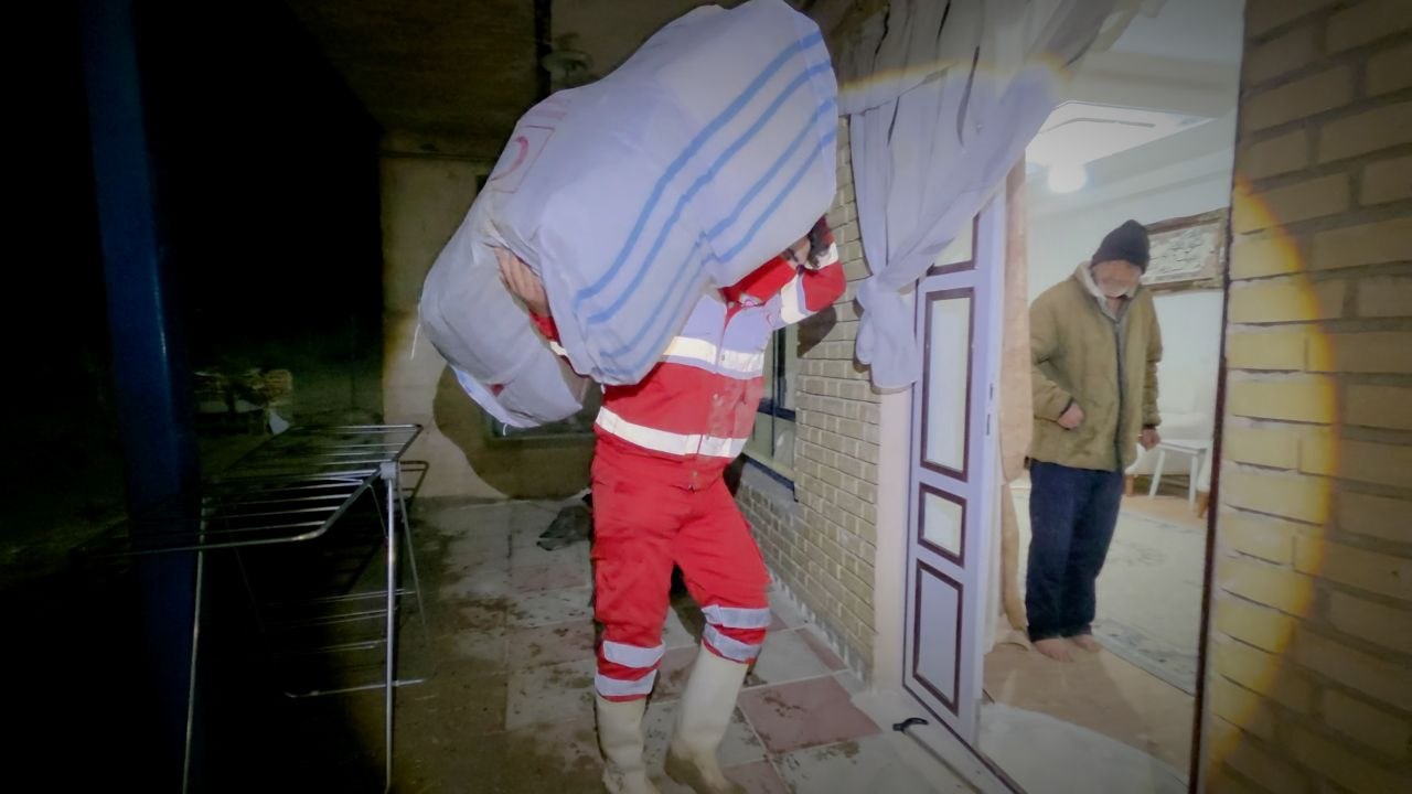 پیام آذری