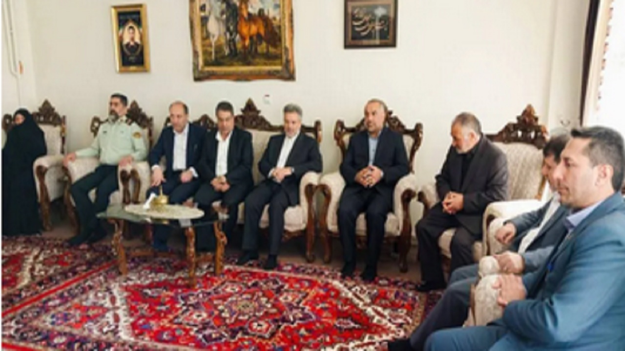 پیام آذری