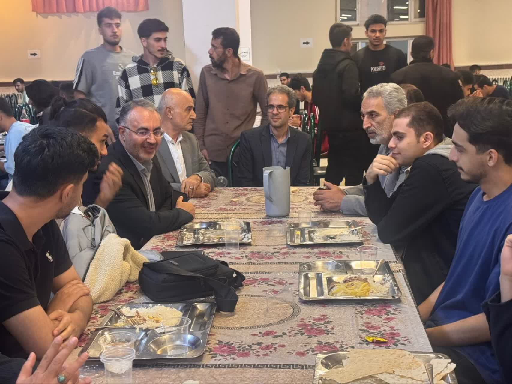 پیام آذری