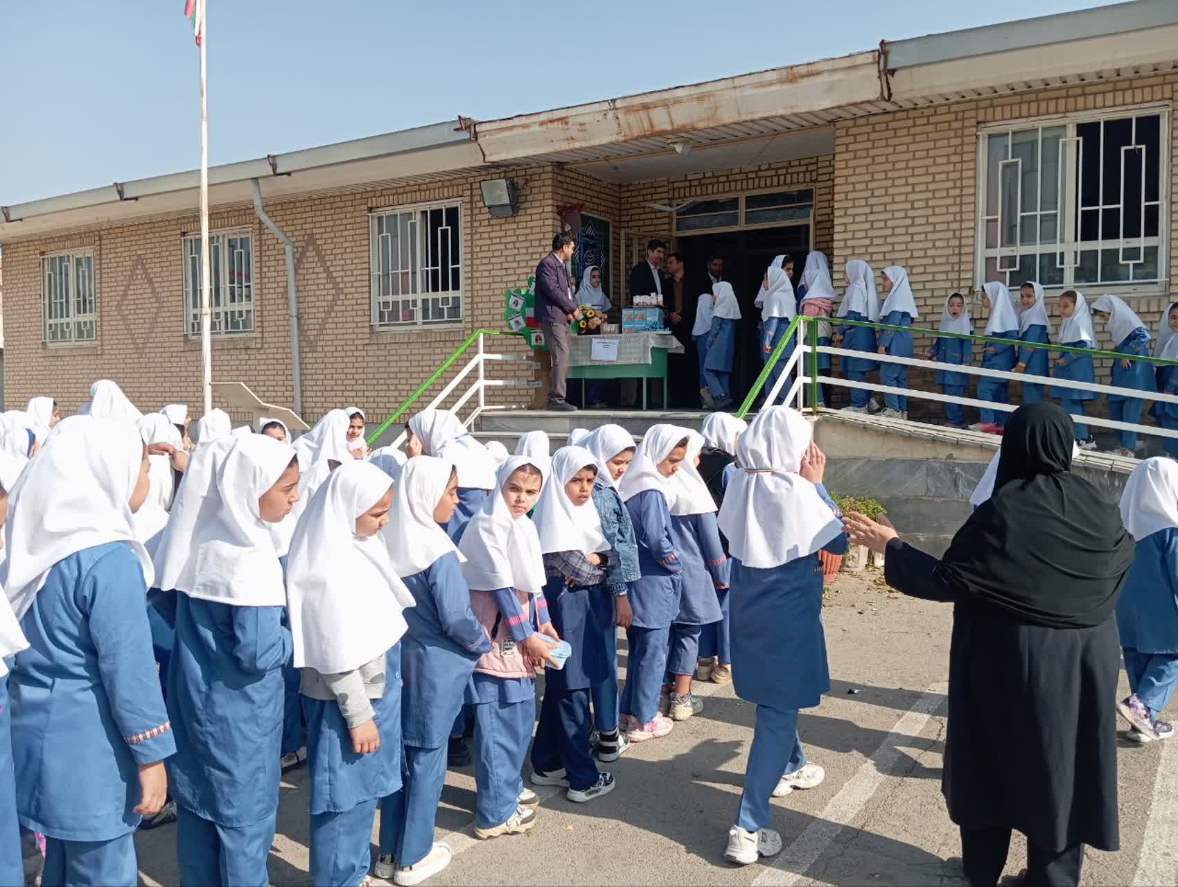 پیام آذری