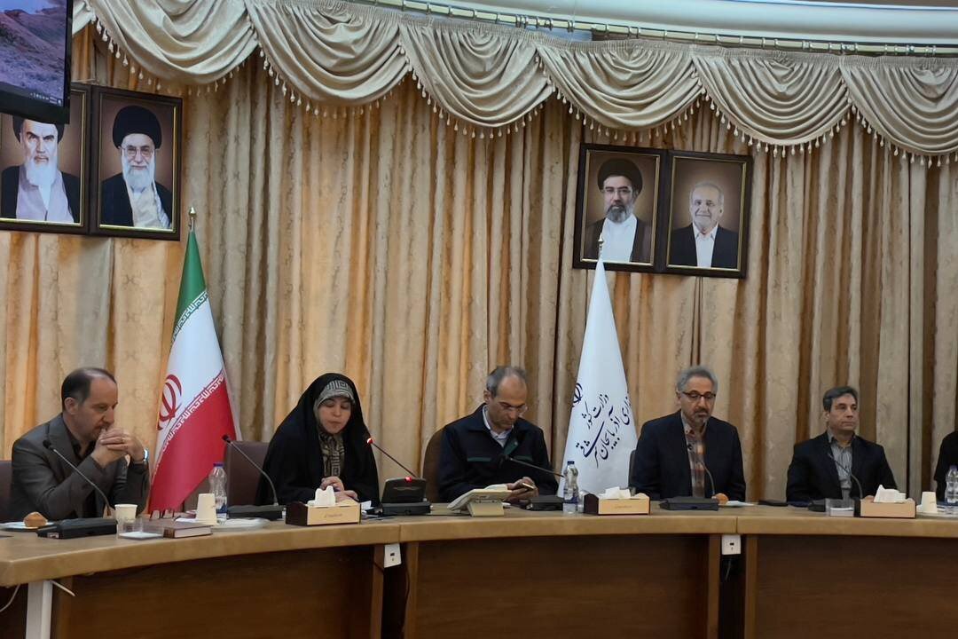 بنام: بانوان در مدیریت مصرف انرژی نقش کلیدی دارند