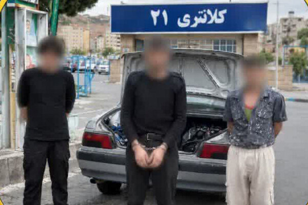 دستگیری سارقان خودرو و داخل خودرو در تبریز