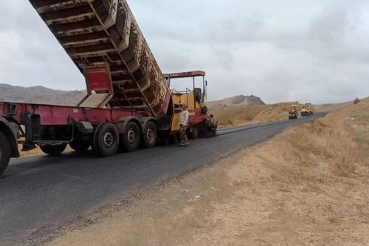 اجرای ۲۶۳ کیلومتر بهسازی و آسفالت راه‌های روستایی در اردبیل