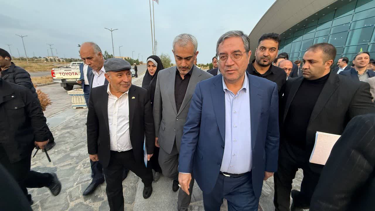 پیام آذری