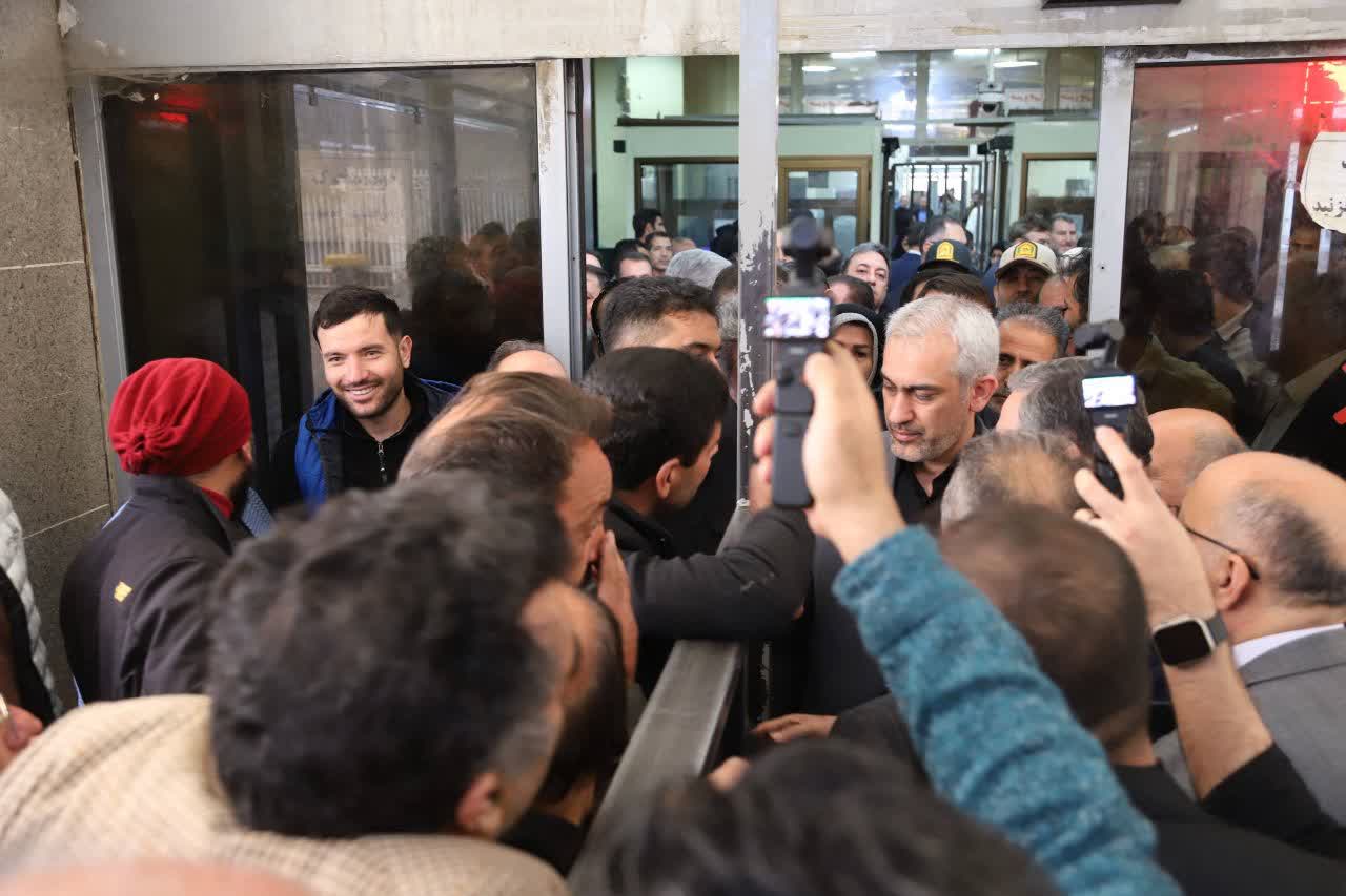 پیام آذری