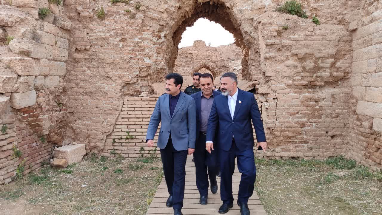 پیام آذری