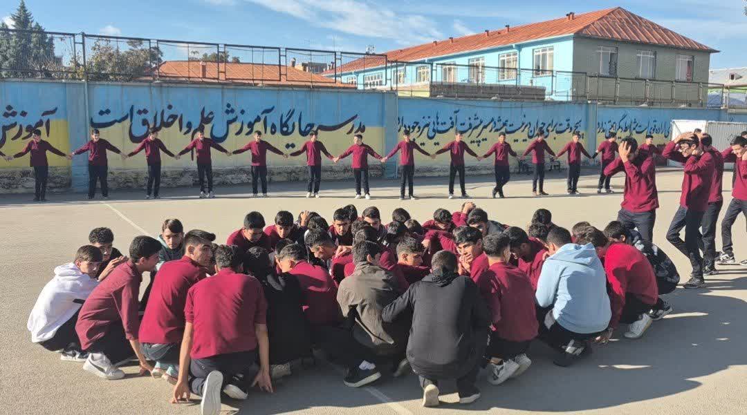پیام آذری