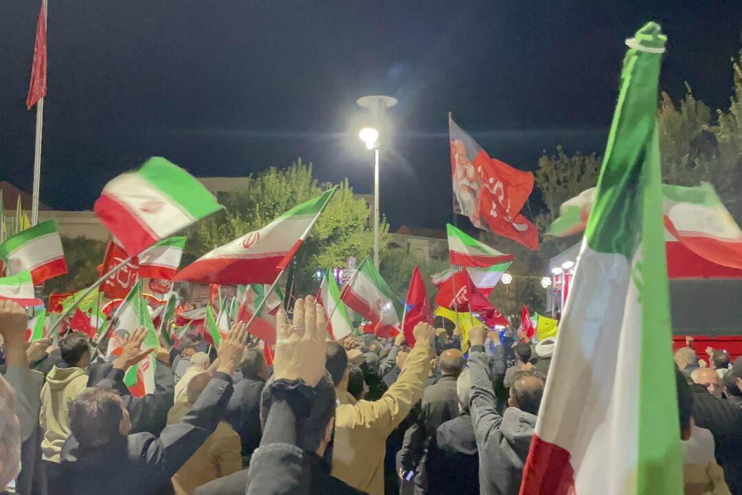 میدان داری مردم تبریز در شب‌های اقتدار ایران ادامه دارد